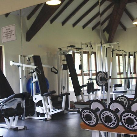 Lake Naivasha Simba Lodge ナイロビ エクステリア 写真