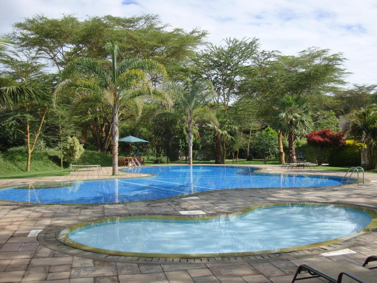 Lake Naivasha Simba Lodge ナイロビ エクステリア 写真