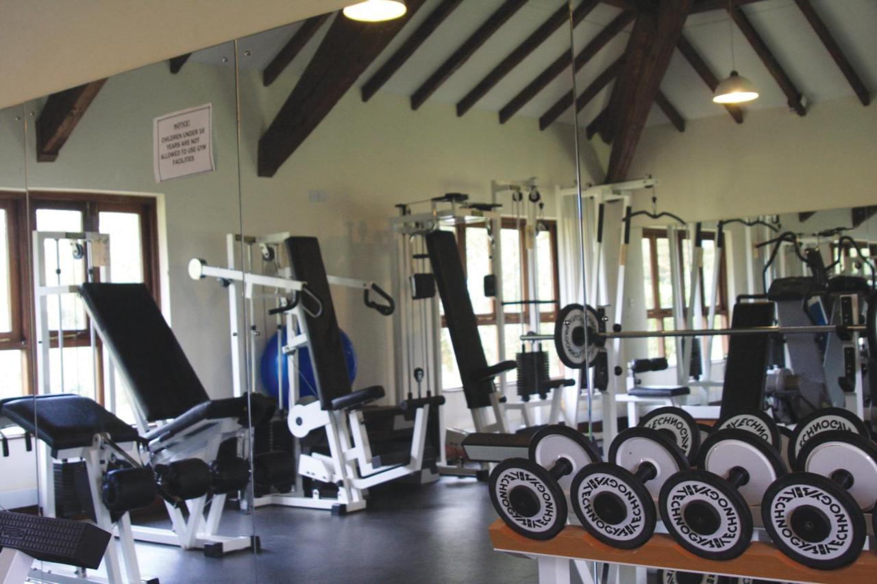 Lake Naivasha Simba Lodge ナイロビ エクステリア 写真